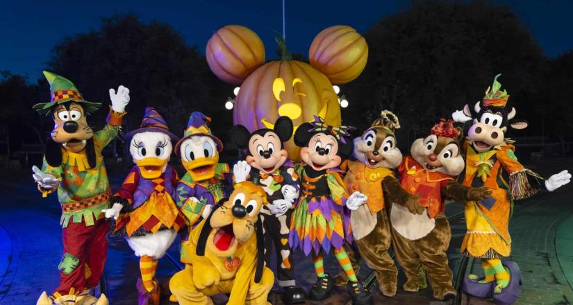 Halloween Time y Plaza de la Familia comienzan hoy en Disneyland Resort en California