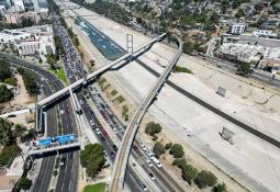 Hombre encuentra cuerpo sin vida camino a su trabajo