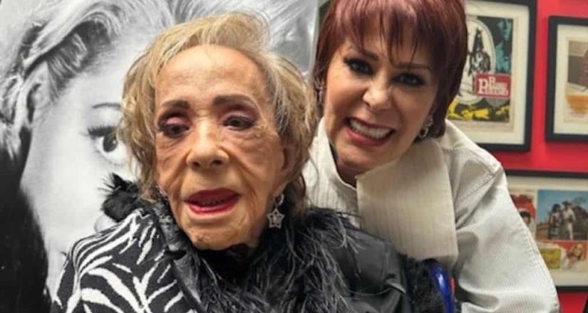 Alejandra Guzmán y Sylvia Pasquel más unidas que nunca, durante homenaje a Silvia Pinal