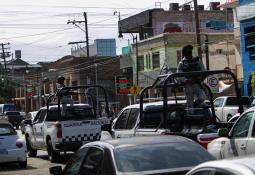 Elementos de seguridad armada GIA detenidos en Tijuana