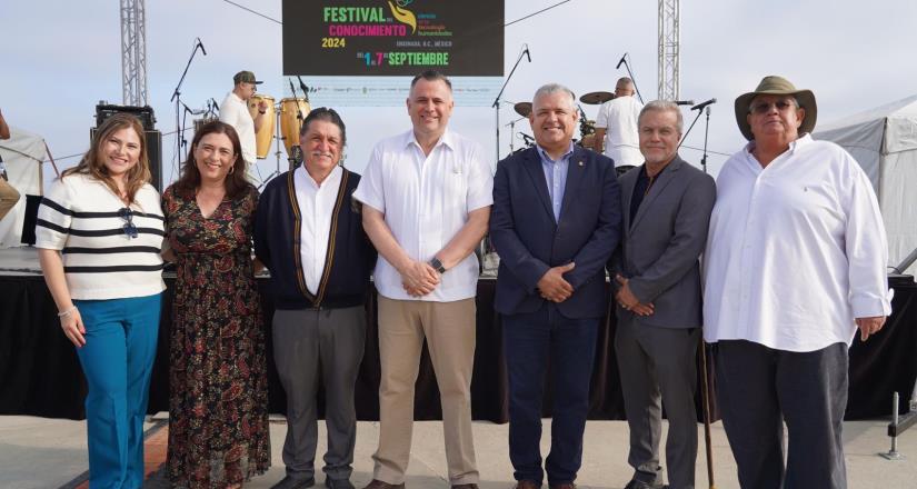 Participa alcalde Carlos Ibarra en la inauguración del 9no Festival de Conocimiento 2024