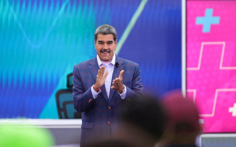 Maduro adelanta la Navidad al 1 de octubre