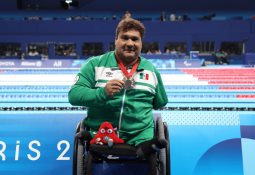 Juan Pablo Cervantes se regala medalla de oro en los Juegos Paralímpicos París 2024