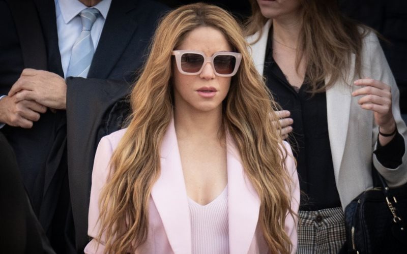 Shakira ordenó: Todo lo de Clara Chía va a la basura, aseguran en España