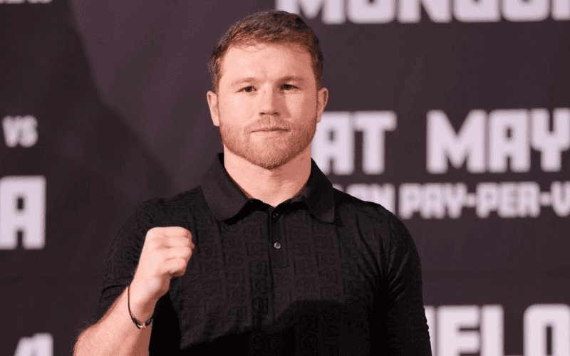 Canelo Álvarez fue el invitado especial de La Academia