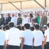 Alfredo Álvarez Cárdenas encabeza desfile cívico-militar del 214 aniversario de la Independencia de México