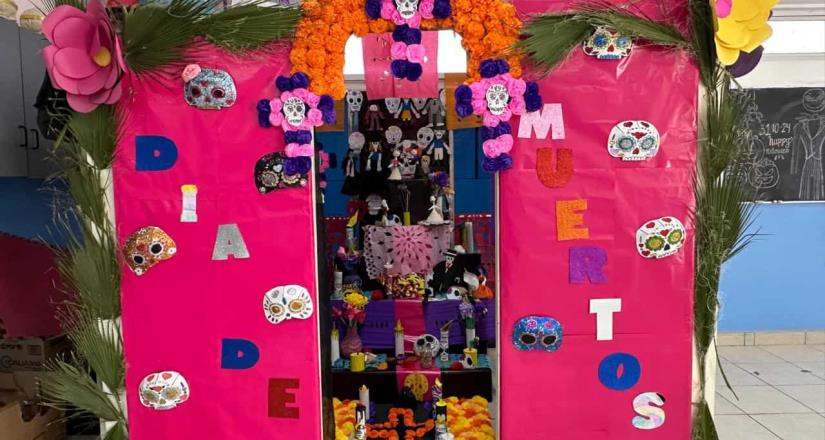 Realizan pacientes del Hospital de Salud Mental altar de muertos